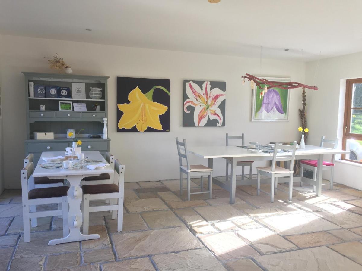The Vandees Aghalee Extérieur photo